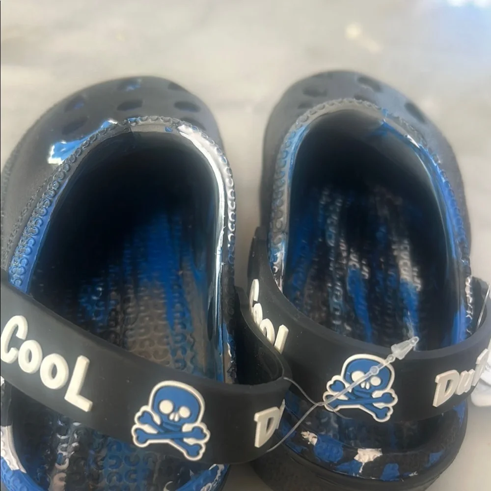 Kids Black Skull Clogs